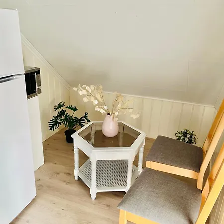 A Beautiful 3-bedroom With Stunning Views And Free Parking شقة