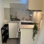 A Beautiful 3-bedroom With Stunning Views And Free Parking *