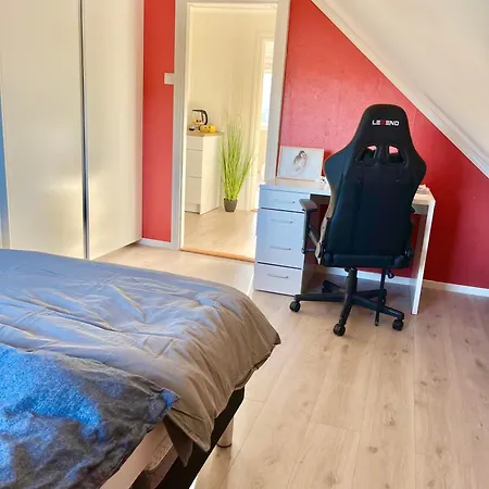 A Beautiful 3-bedroom With Stunning Views And Free Parking * Bergen
